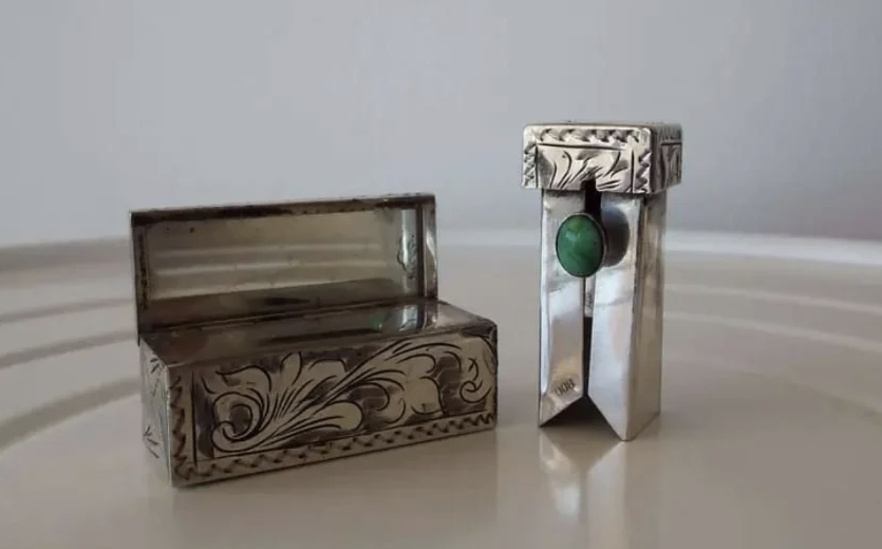 How Vintage Lipstick Cases Became Collectible Art