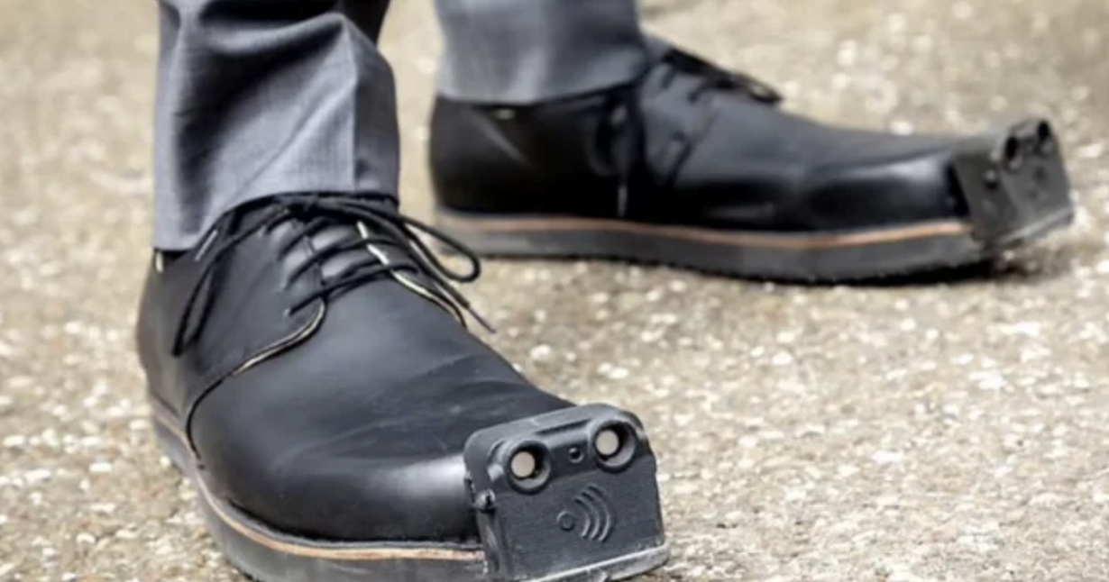 Here’s What You Need To Know If You See Someone Wearing Shoes